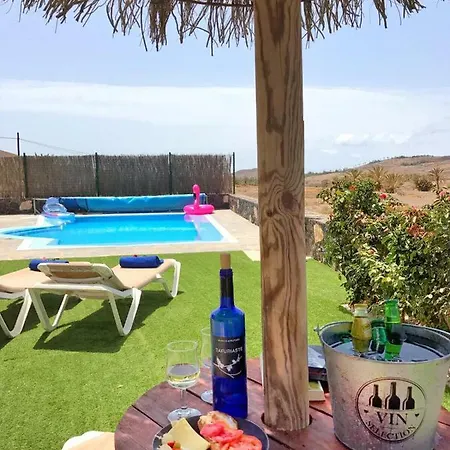 El Valle - Piscina Climatizada 타라할레호